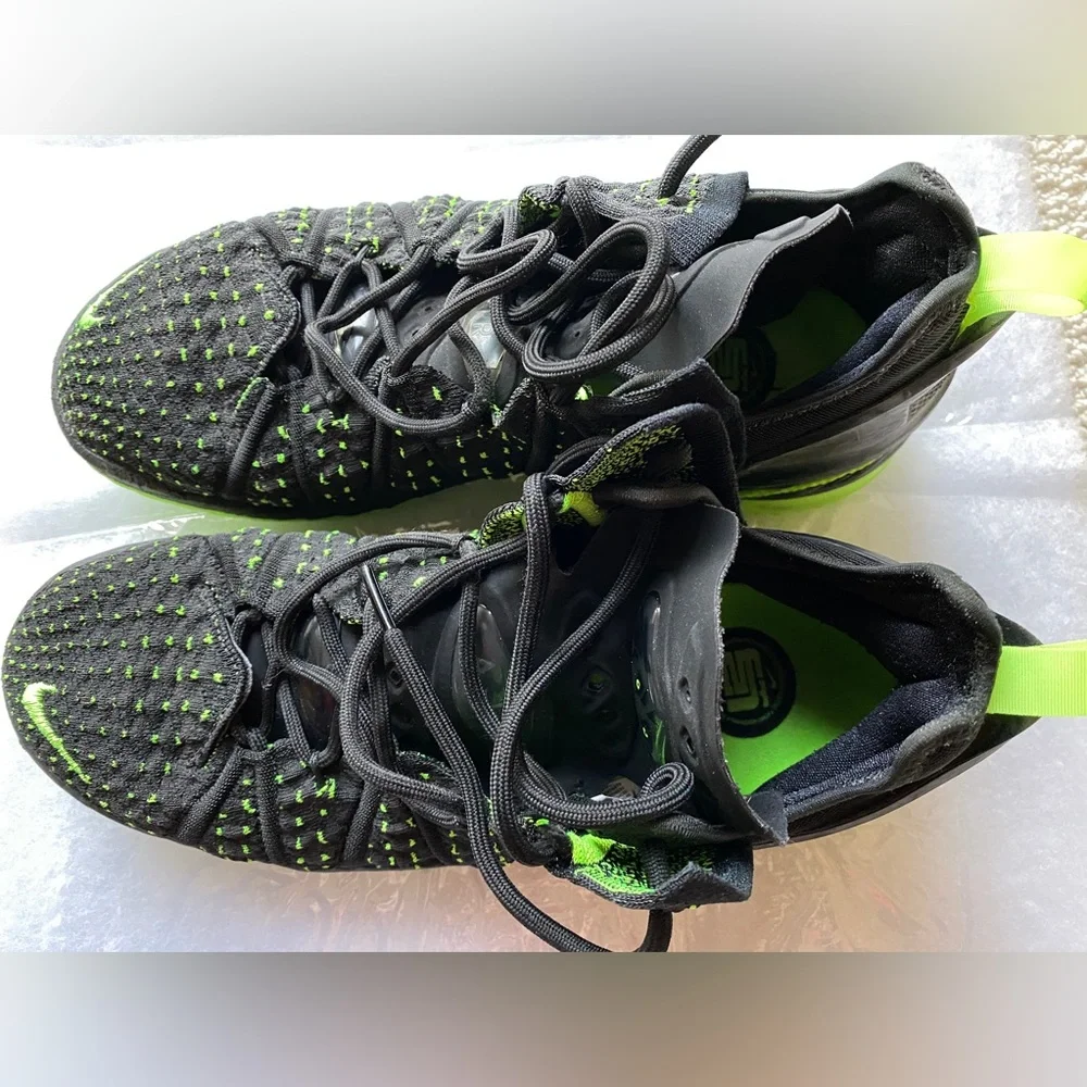 Nike LeBron 18 XVIII sneakers Black Electric Green Men's US 9.5